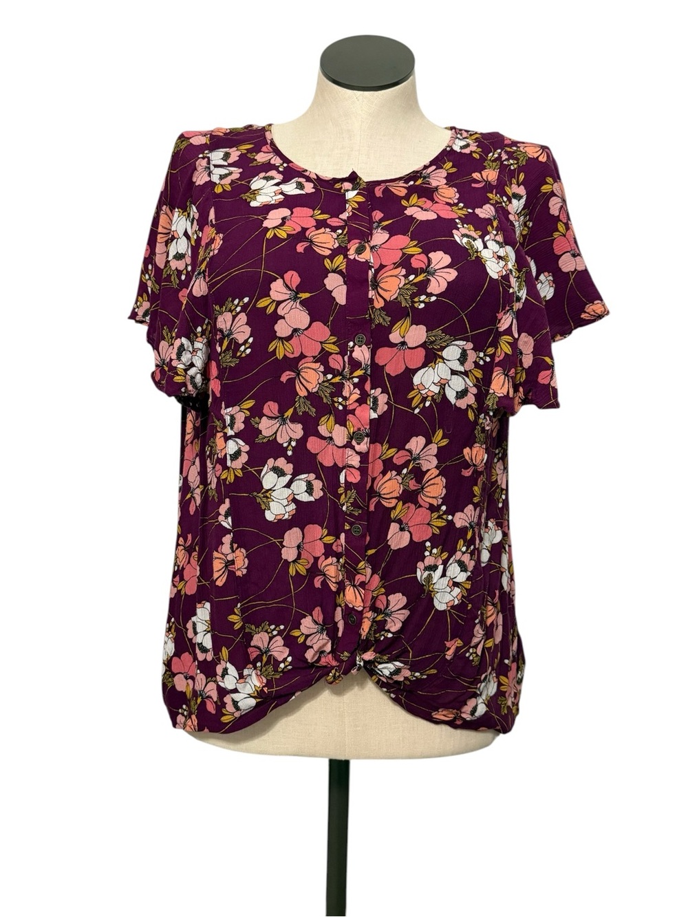 a.n.a Plum Floral Short-Sleeve Knot-Hem Blouse with Pink & White Flowers